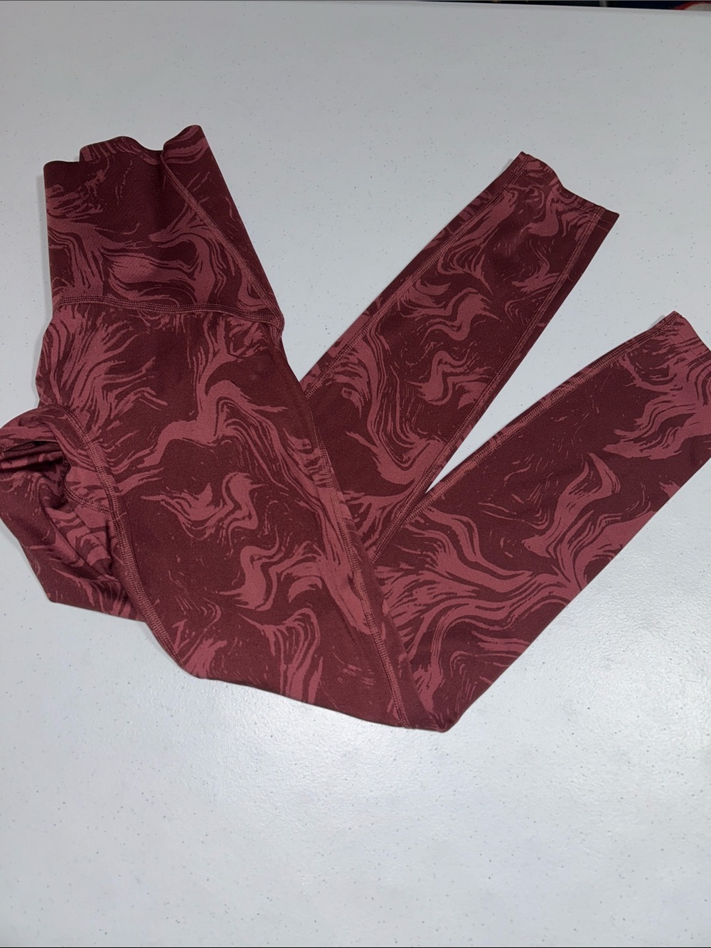 GymShark Women’s High Rise Maroon Marbled Leggings Butt Scrunch Style Size XS